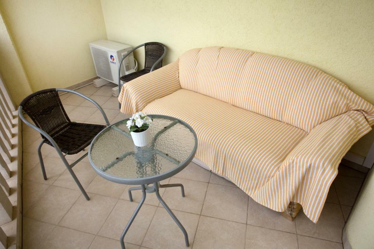 Apartments Vip สปลิท ภายนอก รูปภาพ